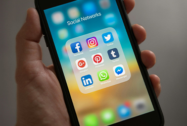 advisor linkedin and facebook